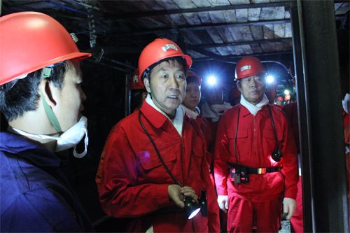 為煤礦安全奠基 為煤礦安全奠基